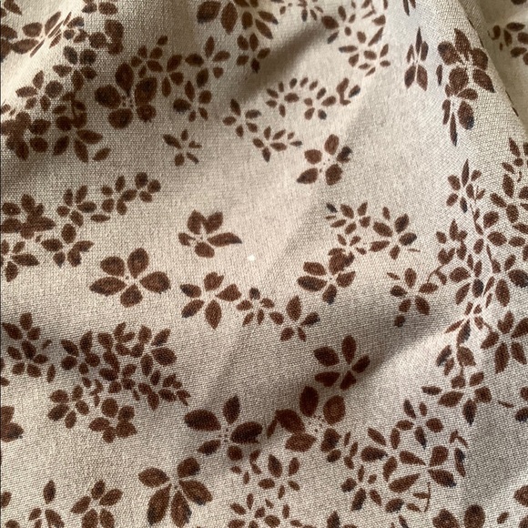 Floral Ruffle Blouse - Brown - Picture 12 of 16